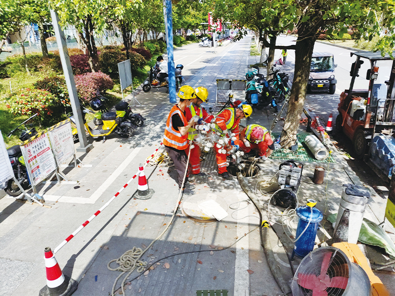  渠县UV-CIPP紫外光固化修复